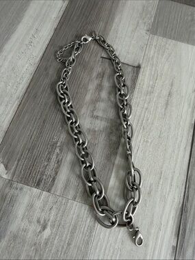 Jewel Kade Chunky Silver Chain Necklace